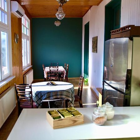 Pigeon Guest House Tbilisi Zewnętrze zdjęcie