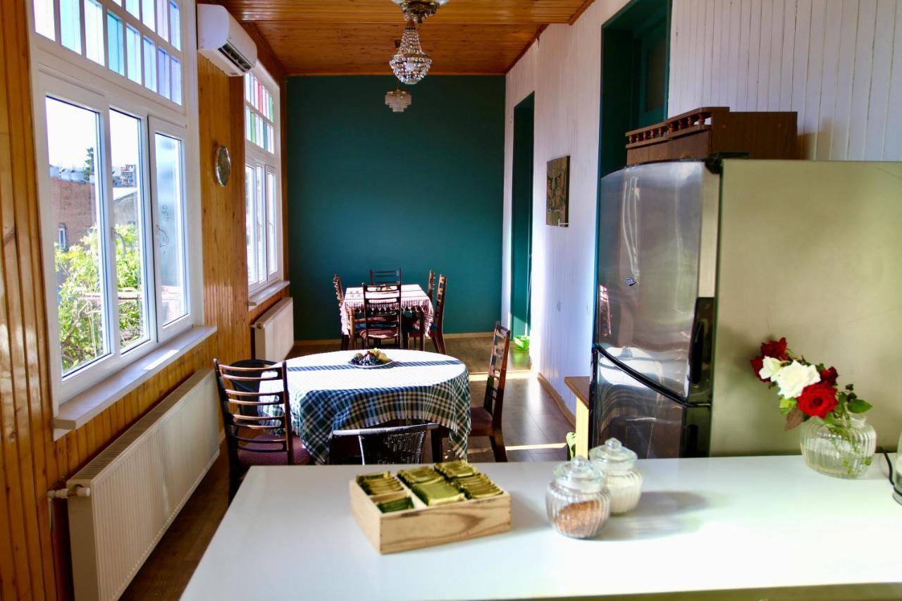 Pigeon Guest House Tbilisi Zewnętrze zdjęcie