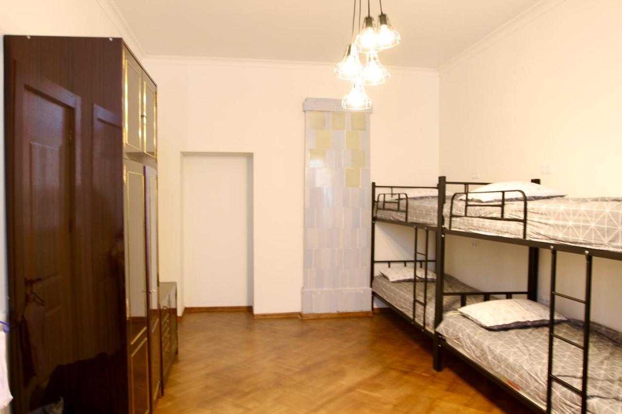 Pigeon Guest House Tbilisi Zewnętrze zdjęcie